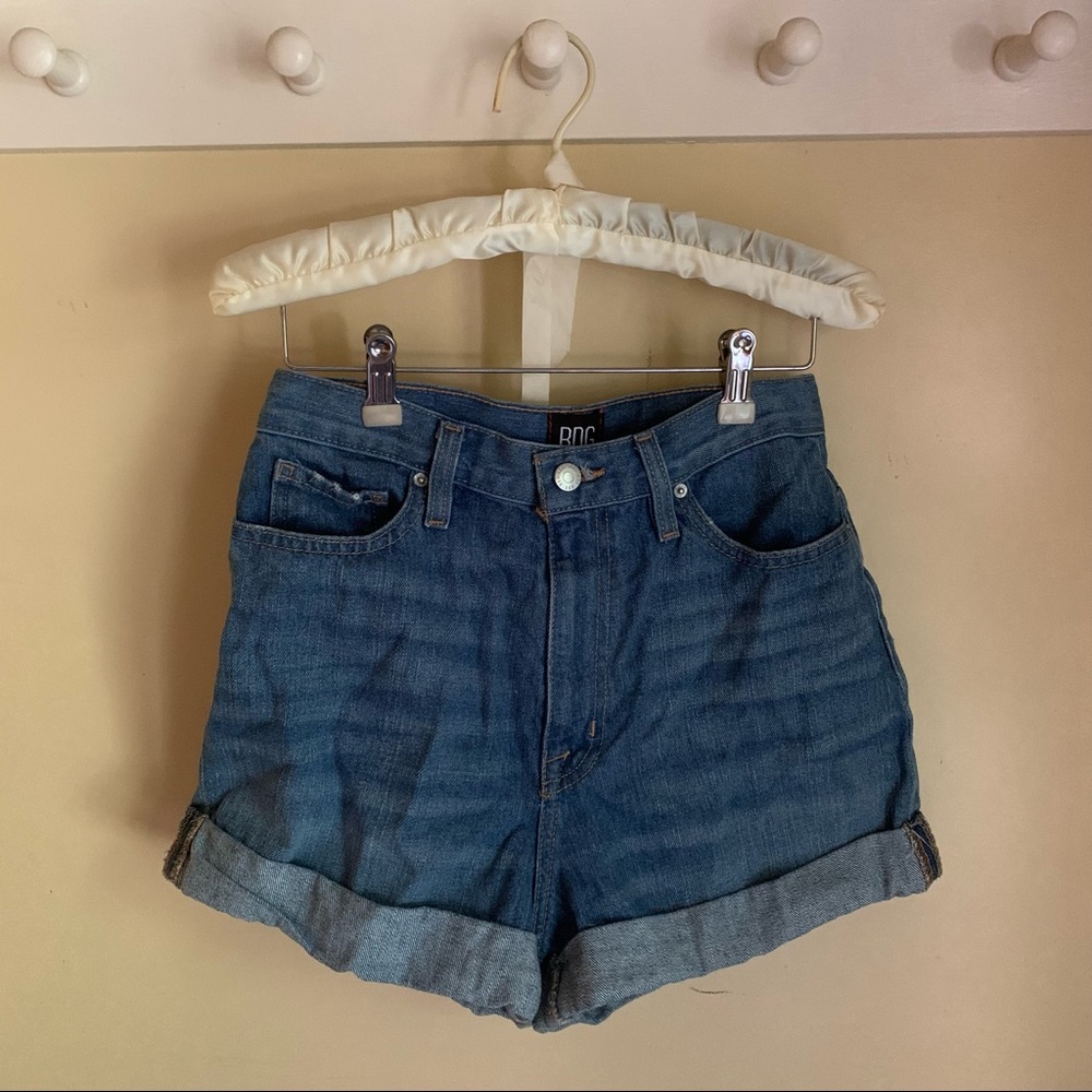 BDG Highwaisted Denim Mom Shorts